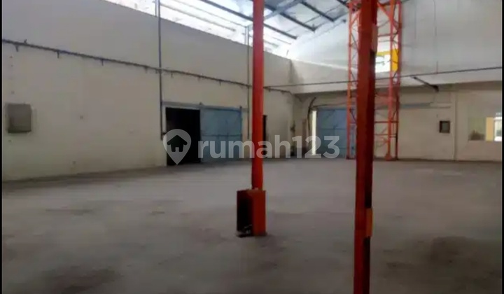 Good Warehouse in Alam Sutera. Close to Toll Access Good Warehouse in Alam Sutera. Close to Toll Access