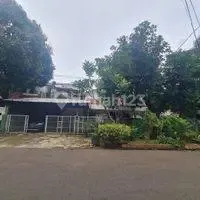 Rumah Lama Tanah Luas Di Kebayoran Baru Dekat Ke Blok M.