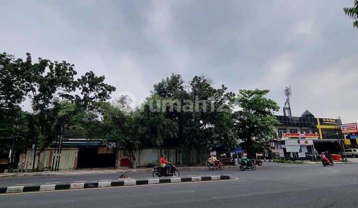 Hot Deal!! Jual Cepat Tanah & Bangunan 2 Lantai!!! Hm Premium !! Hrg 19.5m Kini Turun 2 M !! Jl. Pamularsih Raya Semarang ,1332m2, Lebar 30 , Strategis , Hook, Ngantong .bagus U/ Rs , Sekolah ,bank, Office 2