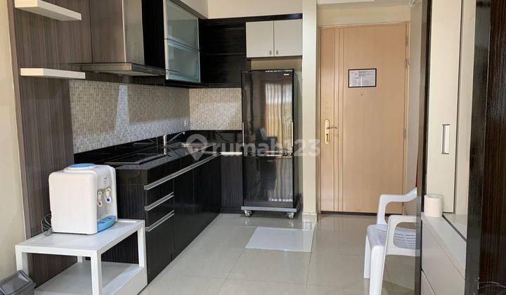 JUAL CEPAT TURUN HRG 350 JUTA HRG NETT 950jt SAJA ..SANGAT MURAH apartemen  2 KAMAR hrg 1 KAMAR   !!!Apartemen MG SUITES SEMARANG, TENGAH KOTA , 2 KAMAR TIDUR , FURNISH SIAP , MG Suites , Bagus ,LANTAI PREMIUM 1