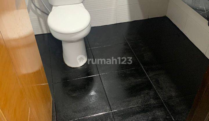 JUAL CEPAT TURUN HRG 350 JUTA HRG NETT 950jt SAJA ..SANGAT MURAH apartemen  2 KAMAR hrg 1 KAMAR   !!!Apartemen MG SUITES SEMARANG, TENGAH KOTA , 2 KAMAR TIDUR , FURNISH SIAP , MG Suites , Bagus ,LANTAI PREMIUM 10