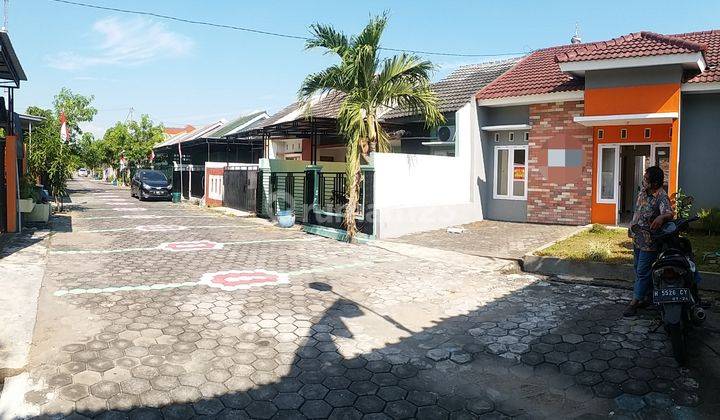 RUMAH BARU MURAH DALAM PERUMAHAN 2 KAMAR TIDUR , siap huni di GRAHA MUKTI RESIDENCE SHM Baru selangkah ke Jalan WOLTERMONGINSIDI 2