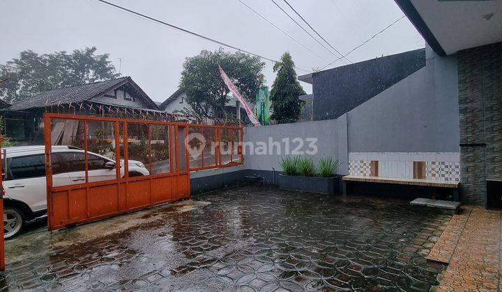 RUMAH BAGUS PARIKESIT SALATIGA DI JALAN RAYA COCOK UNTUK TINGGAL DAN USAHA SEKALIGUS TEMPAT TINGGAL .BANGUNAN SANGAT BAGUS DAN SIAP HUNI 2