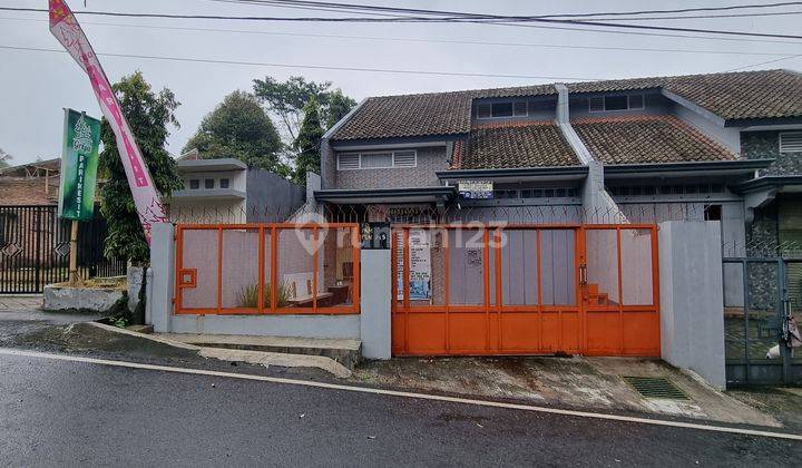 RUMAH BAGUS PARIKESIT SALATIGA DI JALAN RAYA COCOK UNTUK TINGGAL DAN USAHA SEKALIGUS TEMPAT TINGGAL .BANGUNAN SANGAT BAGUS DAN SIAP HUNI 2