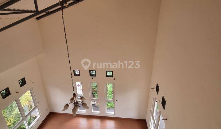 RUMAH BERSIH SIAP HUNI KONDISI BAGUS SEKALI .DI KOTA SALATIGA COCOK UNTUK MESS ATAU KELUARGA BESAR DI TENGAH KOTA SALATIGA SELANGKAH KE SEKOLAH INTERNASIONAL  4