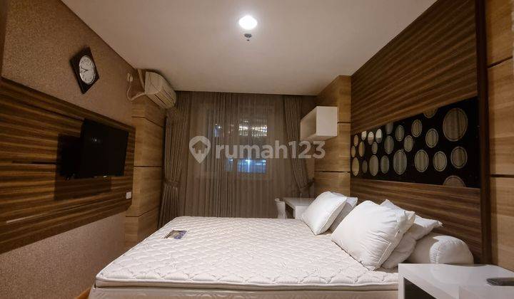 Mg suite apartemen tengah kota 2 bed room, luas dan siap pakai ..balkon luas 2