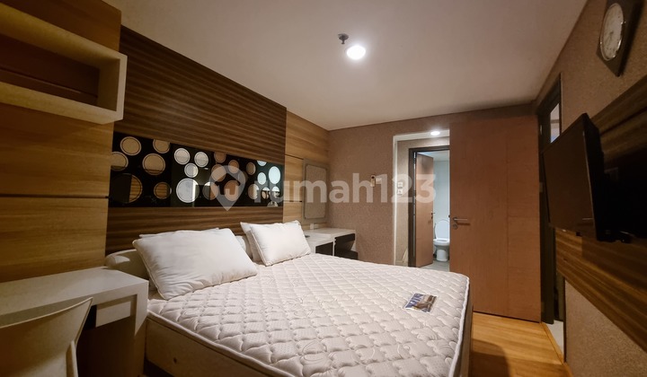 Downtown apartment suite with 2 bedrooms, spacious and ready to use... wide balcony 2