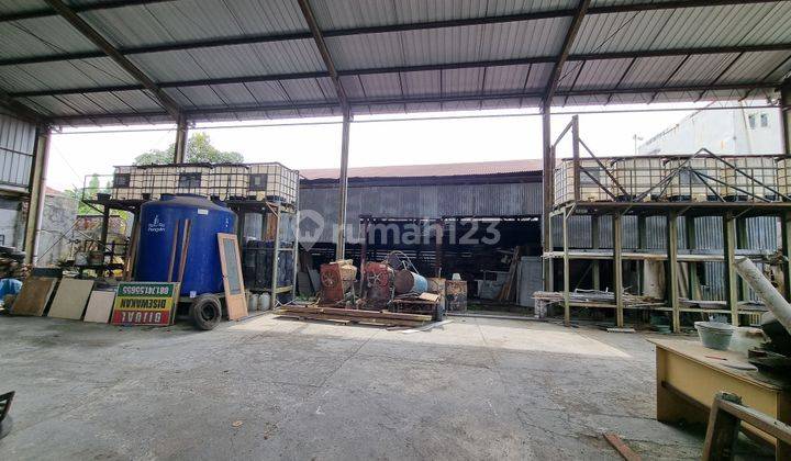 GUDANG SEWA DI TENGAH KOTA di JALAN MAJAPAHIT LT 1400 m2 LB  750m2 8