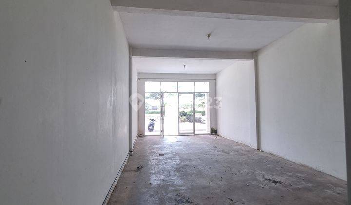 JUAL CEPAT RUKO KAWASAN INDUSTRI KENDAL ( KIK ) UKURAN TERBESAR , LOKASI RUKO  DI SAMPING GERBANG MASUK KAWASAN ,TERSEDIA JUGA  2 UNIT JEJER  TOTAL LEBAR 9 . 6