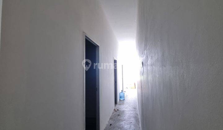 JUAL CEPAT RUKO KAWASAN INDUSTRI KENDAL ( KIK ) UKURAN TERBESAR , LOKASI RUKO  DI SAMPING GERBANG MASUK KAWASAN ,TERSEDIA JUGA  2 UNIT JEJER  TOTAL LEBAR 9 . 10