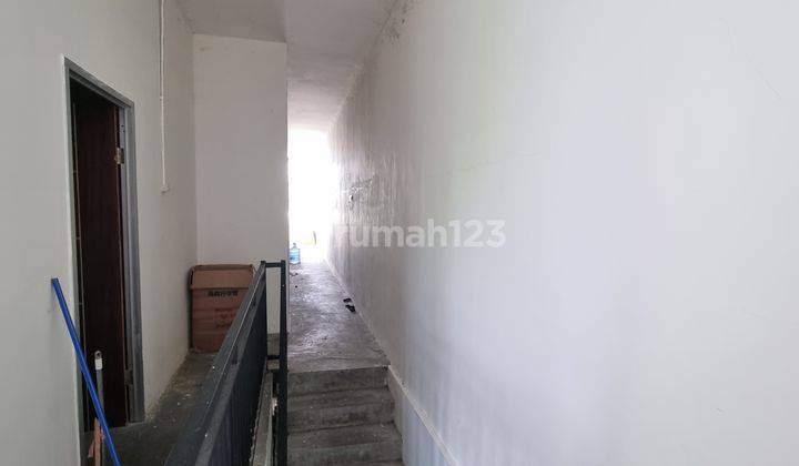 JUAL CEPAT RUKO KAWASAN INDUSTRI KENDAL ( KIK ) UKURAN TERBESAR , LOKASI RUKO  DI SAMPING GERBANG MASUK KAWASAN ,TERSEDIA JUGA  2 UNIT JEJER  TOTAL LEBAR 9 . 13
