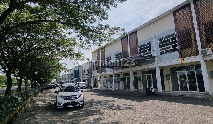 JUAL CEPAT RUKO KAWASAN INDUSTRI KENDAL ( KIK ) UKURAN TERBESAR , LOKASI RUKO  DI SAMPING GERBANG MASUK KAWASAN ,TERSEDIA JUGA  2 UNIT JEJER  TOTAL LEBAR 9 . 14