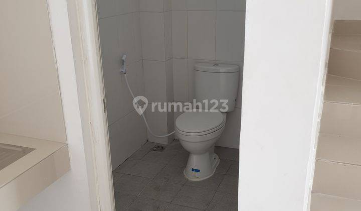 RUKO SEWA MUTIARA ARTERI REGENCY JALAN GAJAH RAYA BARU GRESS ,LEBAR 5METER, LOKASI DEPAN ,HARGA NEGO 4