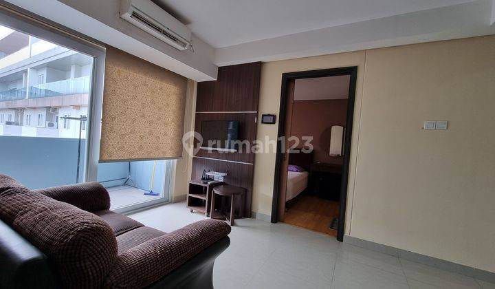 Sewa Murah Apartemen Mg Suites 68m2 ,bisa Bulanan , Lokasi Di Jl.gajahmada Pusat Kota, 2 Kamar Tidur ,bagus ,fully Furnished Siap Huni , Tinggal Bawa Koper Aja!! Unit 2br Yg Terluas Krn Tipe Premium , Lantai Ternyaman Krn Unit Premium.balkon Luas!! 2