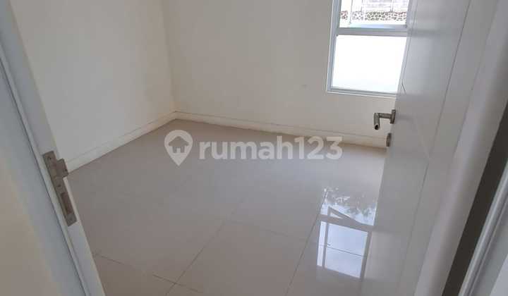 New House For Rent !! Citraland Bsb City Semarang ,Cluster Victoria Highland, Semi Furnished Lt.120 Lb.48 2Ktdr 1Kmd tersedia : 3Ac, Water Heater, Korden ,Kanopi dan Kitchen Set. 2