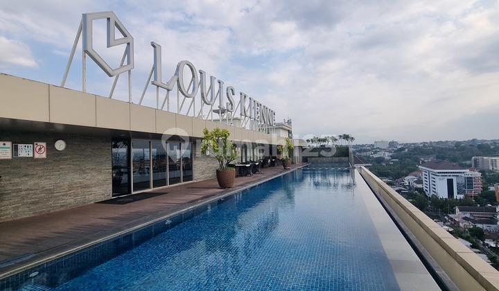 Hot Deal! Quick Sale Here!! 1 Unit Warholl Apartment / Louise Keinne A Yani Semarang, 2 Units Available Side by Side Rp.875 Million Negotiable!! High Floor and Nice View!! 1