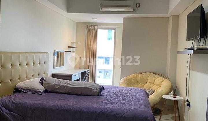 For Sale/ Jual Apartemen di Pusat Kota Semarang , Selangkah ke Tugu Muda. Pinnacle Apartment /Louis Keinne Pandanaran Semarang . Fully Furnished , Lengkap , Bersih , Siap Huni . 1