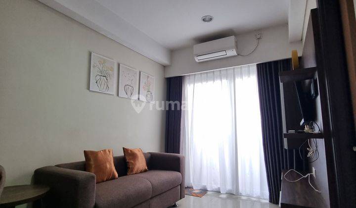 Apartment FOR RENT! 1 BED ROOM! BUKAN STUDIO!!  NYAMAN 45m2  , MG SUITES Apartment , DI PUSAT KOTA SEMARANG , BALKON LUAS BISA UNTUK NONGKRONG SAMBIL MINUM TEH , FULLY FURNISHED ,RUANG TENGAH, AREA DAPUR , RUANG MAKAN , RUANG SERVIS ADA MESIN CUCI, 2 Kama 1