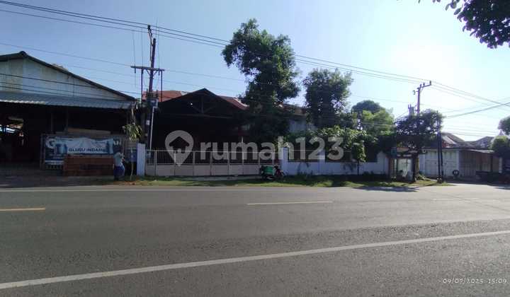 For Immediate Sale !!! Warehouse with Building Rights on Soekarno Hatta Street Jepara Land Area 2570, Front Width 24, Back Width 27!! For Immediate Sale !!! Warehouse with Building Rights on Soekarno Hatta Street Jepara Land Area 2570, Front Width 24, Back Width 27!!