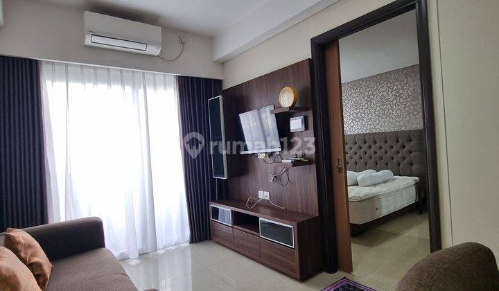 FOR RENT !! MG SUITES APARTMENT SEMARANG ,1 BED ROOM , FULLY FURNISHED , BALKON LUAS , LOKASI DI SEGITIGA EMAS PUSAT KOTA SEMARANG 2