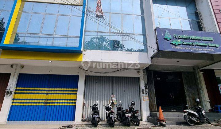 Sewa Ruko Strategis Tengah Kota Semarang Jl.diponegoro 3 Lantai,lebar 4.5 ..lokasi Bagus Dan Sangat Strategis Unt Branding Usaha Baru Menengah Keatas Bagus Untuk Office ,bank,salon , Klinik Dll 2