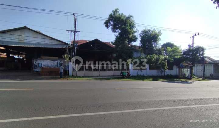 For Immediate Sale !!! Warehouse with Building Rights on Soekarno Hatta Street Jepara Land Area 2570, Front Width 24, Back Width 27!! For Immediate Sale !!! Warehouse with Building Rights on Soekarno Hatta Street Jepara Land Area 2570, Front Width 24, Back Width 27!!