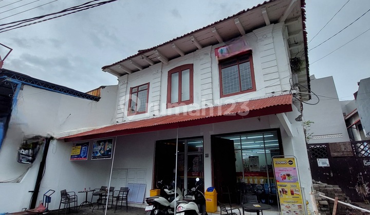 Sewa Kota Lama Semarang...Jarang Ada Sebagussss Ini Lokasinya , Selangkah ke Speigel dan Gereja Blenduk Icon Kota Lama dan Dekat Lahan Parkir ...Strategis Sekali Lt.225m2 2 Lantai Sewa Kota Lama Semarang...Jarang Ada Sebagussss Ini Lokasinya , Selangkah ke Speigel dan Gereja Blenduk Icon Kota Lama dan Dekat Lahan Parkir ...Strategis Sekali Lt.225m2 2 Lantai