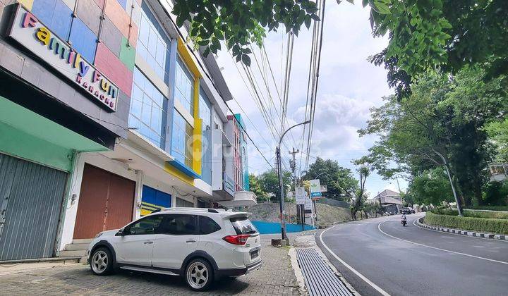 Sewa Ruko Strategis Tengah Kota Semarang Jl.diponegoro 3 Lantai,lebar 4.5 ..lokasi Bagus Dan Sangat Strategis Unt Branding Usaha Baru Menengah Keatas Bagus Untuk Office ,bank,salon , Klinik Dll 1