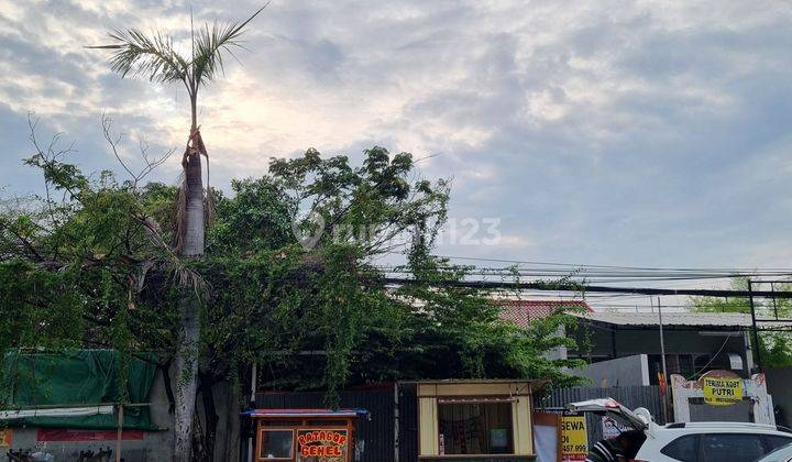 TANAH KOMERSIL JL. GAJAH LEBAR 8, PANJANG 32,  METER DEPAN KAMPUS UPGRIS , STRATEGIS SEKALI ..KULINER ...RETAIL ..PADAT PENDUDUK & MAHASISWA.