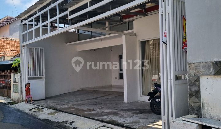 JUAL CEPAT RUMAH 4 kamar! Bagus! Cocok unt Kost juga ! Dkt UNDIP PLEBURAN,TGH KOTA, NO.BANJIR,  HM 4 KAMAR TIDUR DGN KAMAR MANDI DALAM SEMUA ,HEATER DAN AC SEMUA KAMAR, KARPOT BISA PARKIR : 2 MOBIL, 5 SEPEDA MOTOR  1