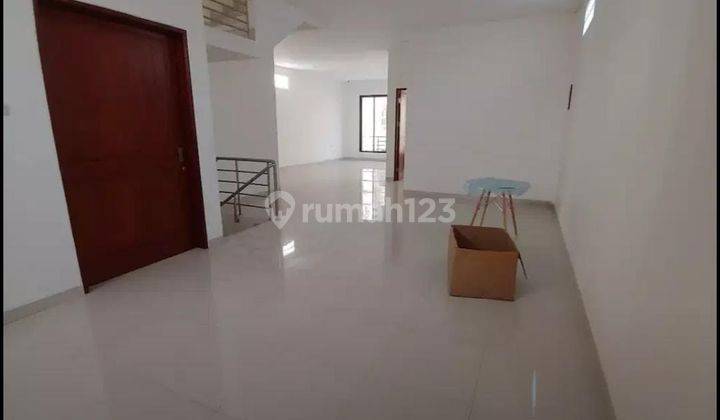 Dijual Cepat Rumah atau Gudang di Roxy mas Jakarta Pusat 3 ½ Lantai Bangunan Baru 6