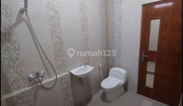 Dijual Cepat Rumah atau Gudang di Roxy mas Jakarta Pusat 3 ½ Lantai Bangunan Baru 8