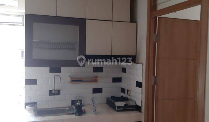 Dijual cepat harga BU Apartemen Green Palm Residence Jakarta Barat 3 Kamar Tidur siap huni Bagus Semi Furnished 2