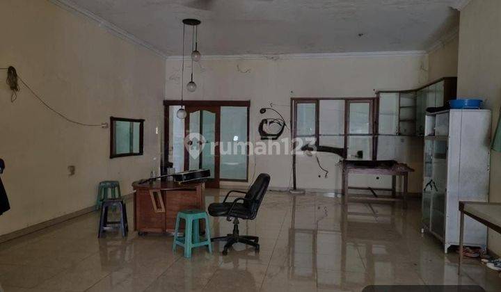 Dijual Cepat BU Rumah 2 lantai di Jalan mangga Duri Kepa Jakarta Barat 2