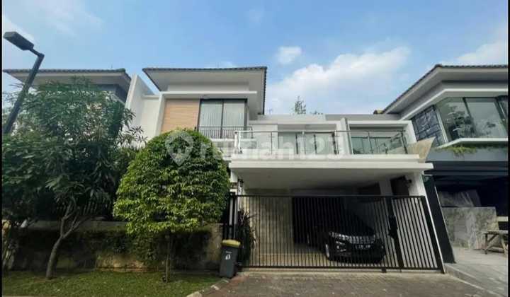 3-Story Ready-to-Occupy House in Kebayoran Residence Price Reduced