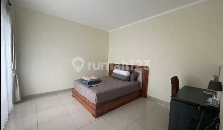 3-Story Ready-to-Occupy House in Kebayoran Residence Price Reduced 2