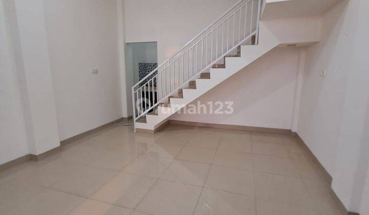 Dijual Ruko 2,5 Lantai Cocok Untuk Usaha Dan Kantor 1