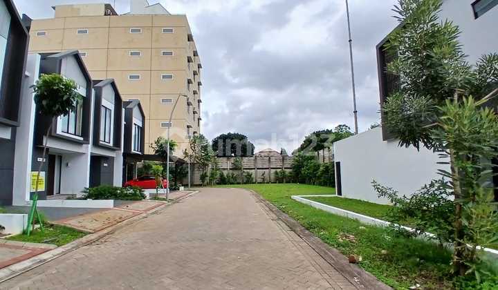 Dijual Rumah di Dalam Cluster Kebayoran Bintaro Jaya Tangsel