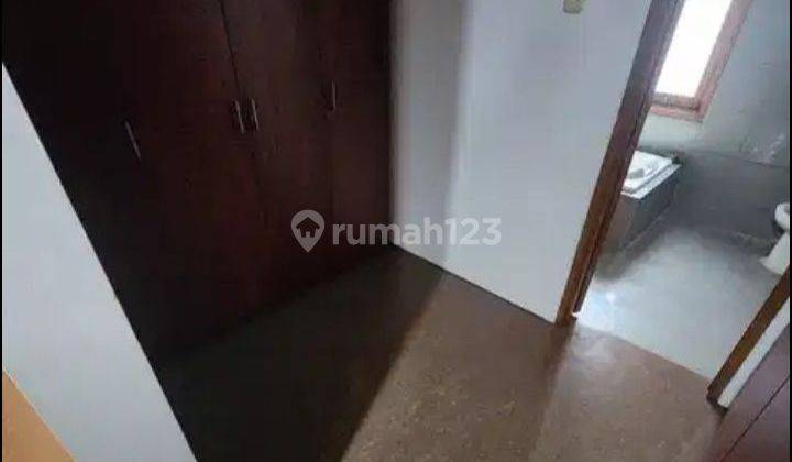 Disewakan Rumah Di Bintaro Sektor 5 Dekat Kampus Stan 2