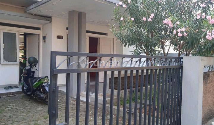 Dijual Rumah Dengan View Danau Dekat Stasiun Pondok Ranji Bintaro 2