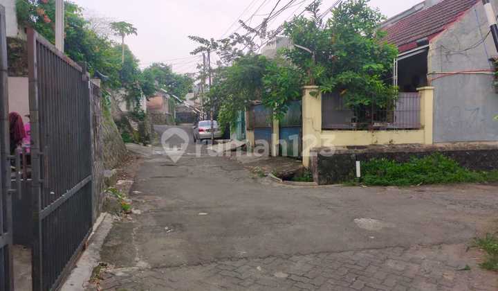 Dijual Rumah 2 Lantai Siap Huni di Ciputat Tangerangselatan 2