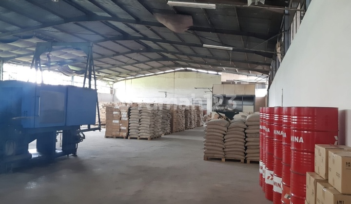 Cheapest Warehouse Best Location in Cibeureum, Bandung