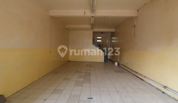 Ruko 2 Lantai Taman Kopo Indah tiga di Bandung