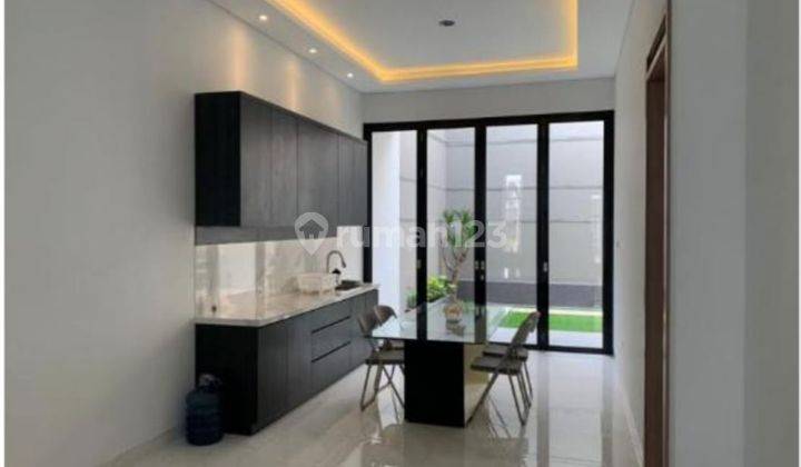 Dijual Rumah Baru Lingkungan Elit Lux Minimalis Setraduta  1