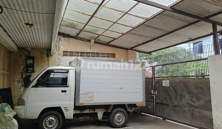 Affordable Ex-Production House, Wide Main Road, Pasirluyu Area, Twin, Bkr, Bandung 2