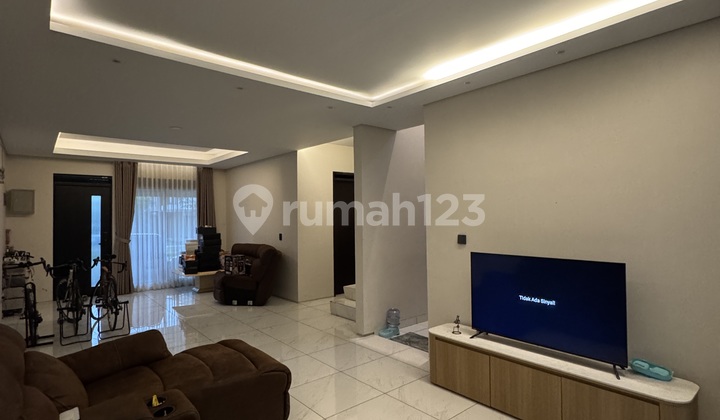 Murah Rumah Baru 2 Lantai Full Renov di Kota Baru Parahyangan Kbp, Bandung