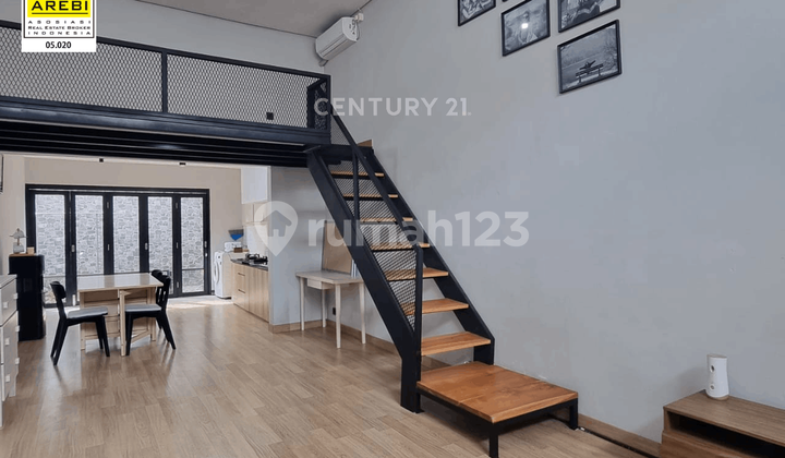 Comfortable Semi-Furnished Residence Mayangsunda Kbp