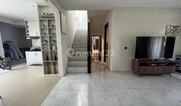 Rumah 2 Lantai Full Renov Simakirana Kbp Kota Baru Parahyangan Bandung 2