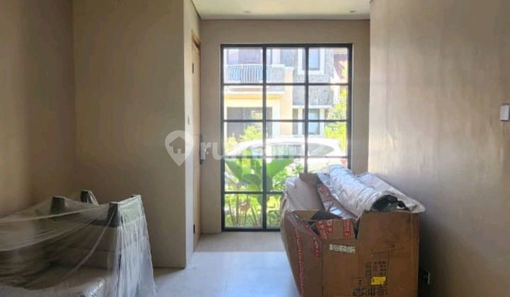 New Luxury Semi-Furnished House In Kota Baru Parahyangan