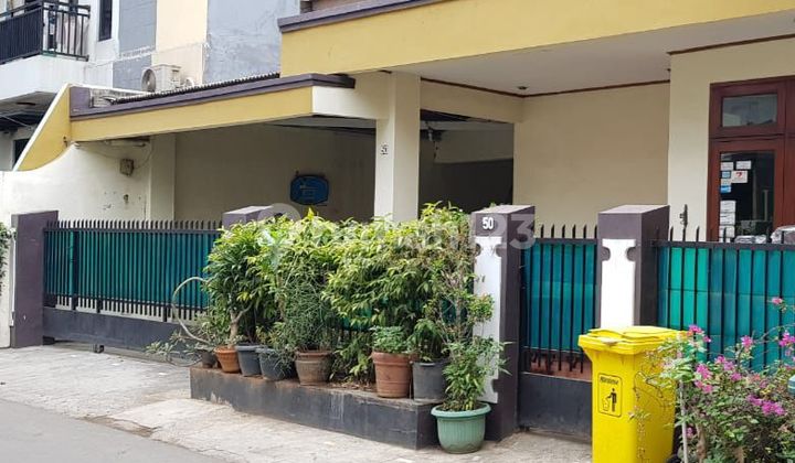 Rumah di Setiabudi Ditengah2 Area Bisnis Sudirman Kuningan